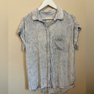 American Eagle Blue and White Striped Button Down Blouse with Pocket sz Large